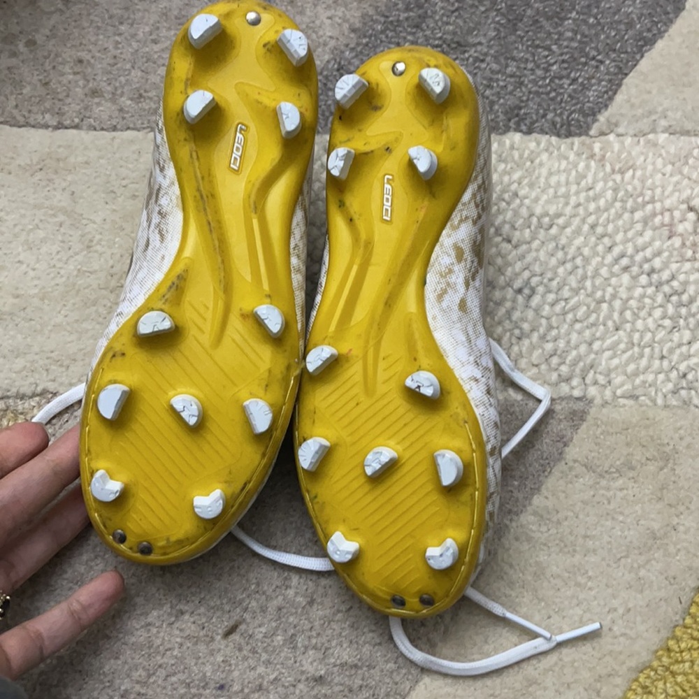 Cleats - Picture 3 of 4